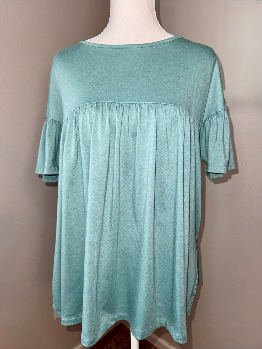 Relaxed Mint Green Ruffle Sleeve Tunic Top